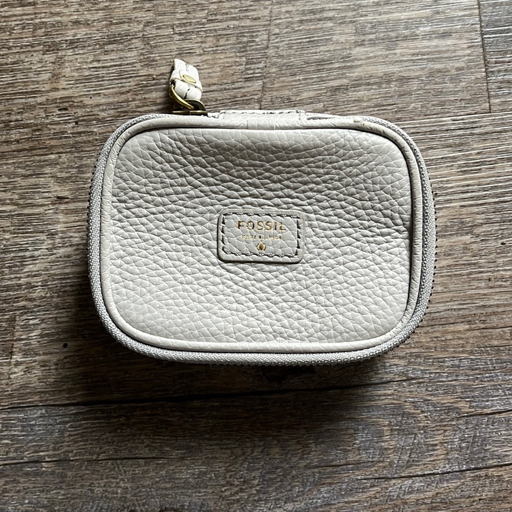 FOSSIL Leather Travel Jewelry Holder